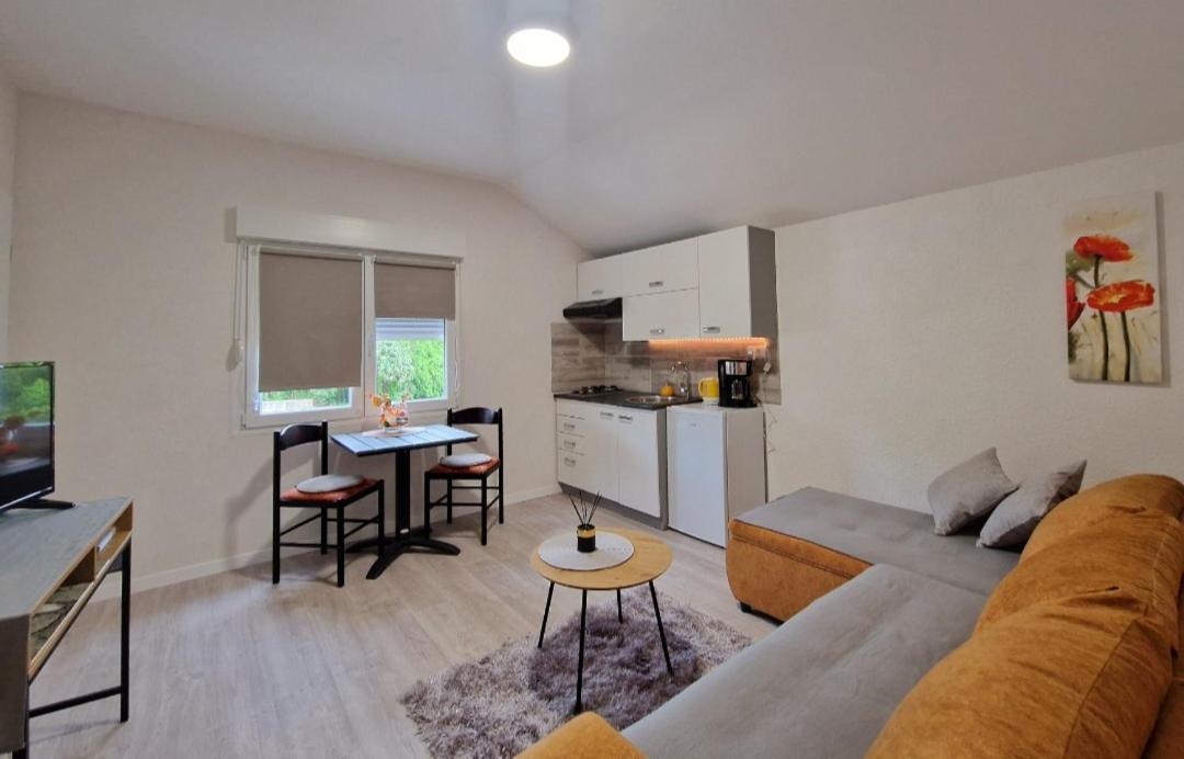 Ferienwohnung App & Beauty Loza Zambratija  Exterior foto
